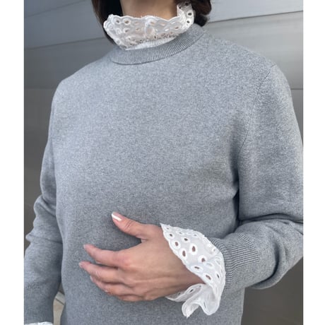 frill white tops