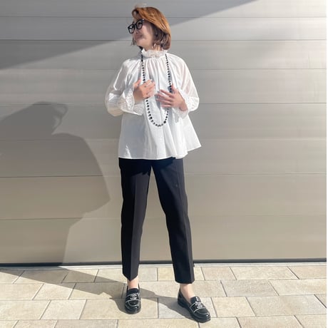 frill white tops
