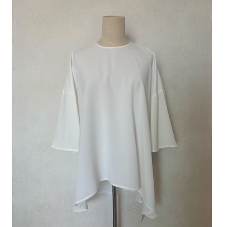 drape tops・white