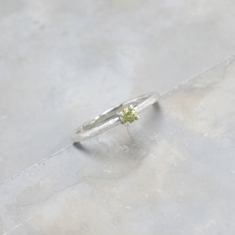 ペリドット ラウンド3mm シルバープレーンリング 1.5mm幅 つや消し槌目 3号～21号｜FA-1069