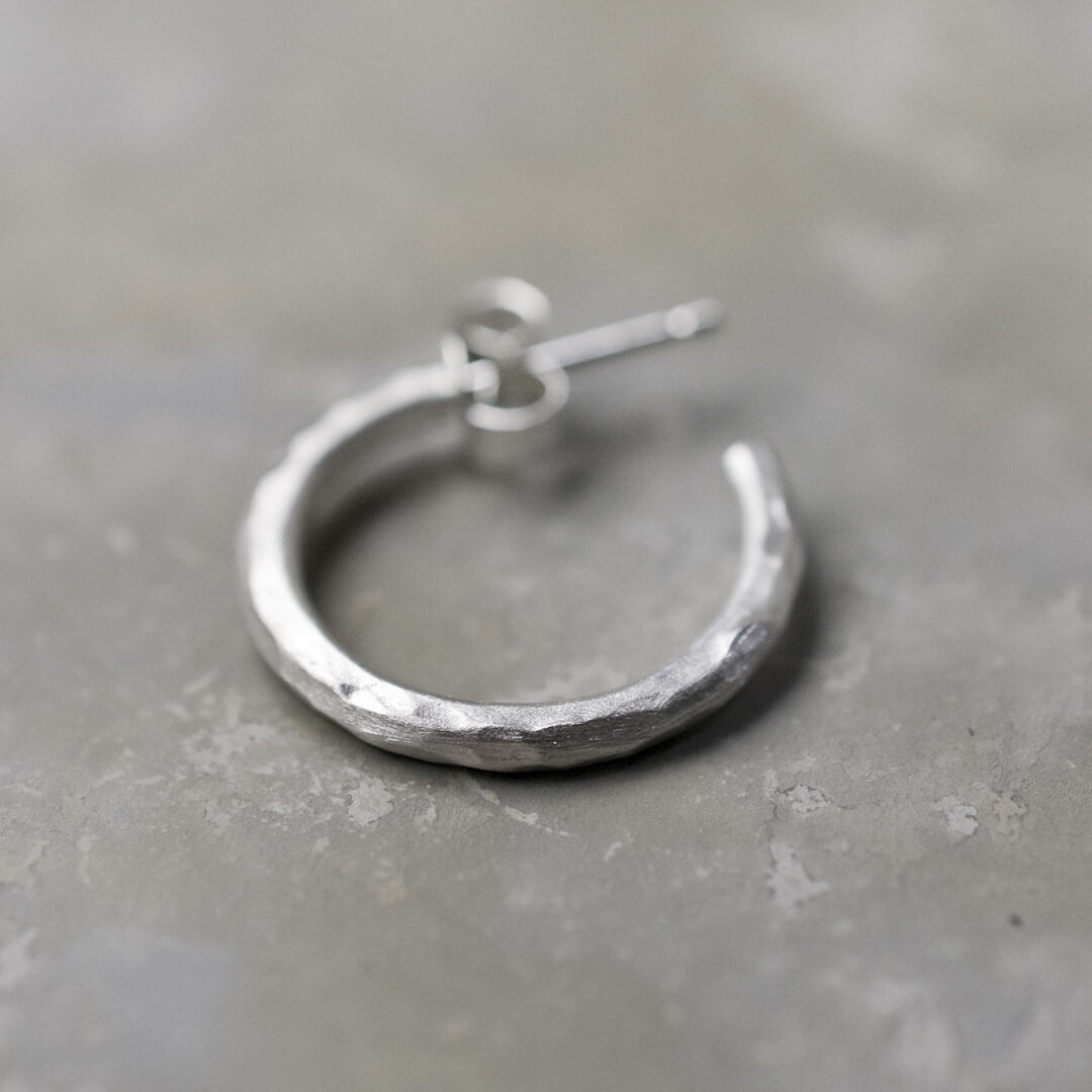 K18 ピアス　槌目　フープ　幅5㎜ 直径23㎜　5g オリジナル　手作り Tsuchi Mark Hoop | 槌目フープ | ピアス | &kow leather × brass