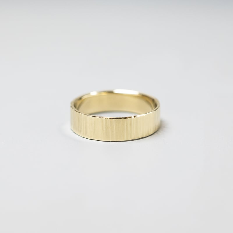 真鍮フラットリング 5.0mm幅 縦槌目｜FA-1117 | WAS KNOT WAS THE