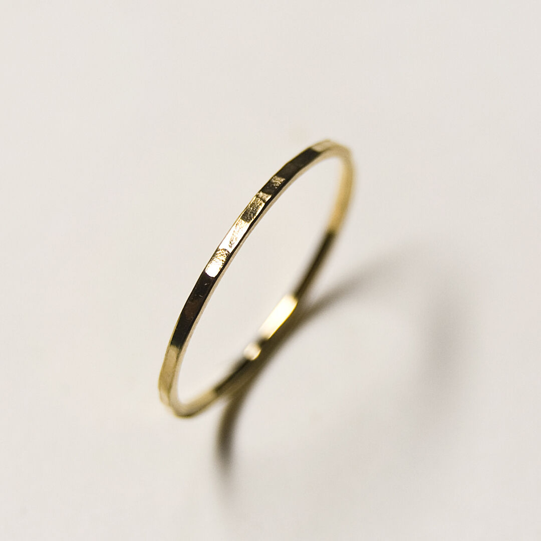 999ゴールド フラットリングmercar！です 999ゴールド フラットリングmercar！様専用です ゴールド]プラネットリング