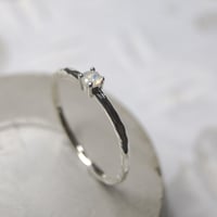 オパール ラウンド3mm シルバープレーンリング 1.5mm幅 槌目 3号～21号｜W.K.W. OPAL RD3mm PLANE RING 1.5 sv hammer｜FA-448