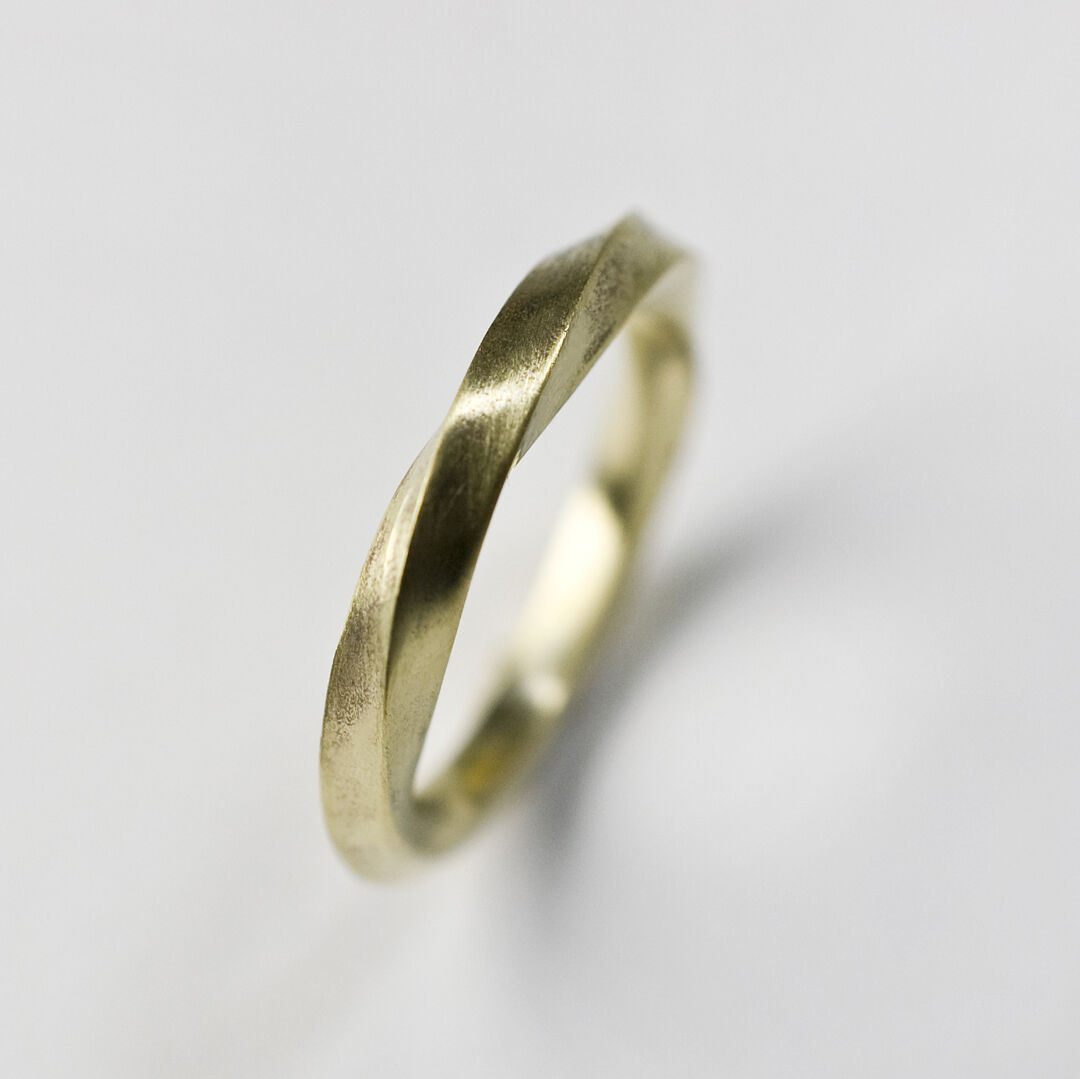 ゴールド ツイストデザイン リング Twist Ring - Gold Plated（ツイストリング - ゴールド