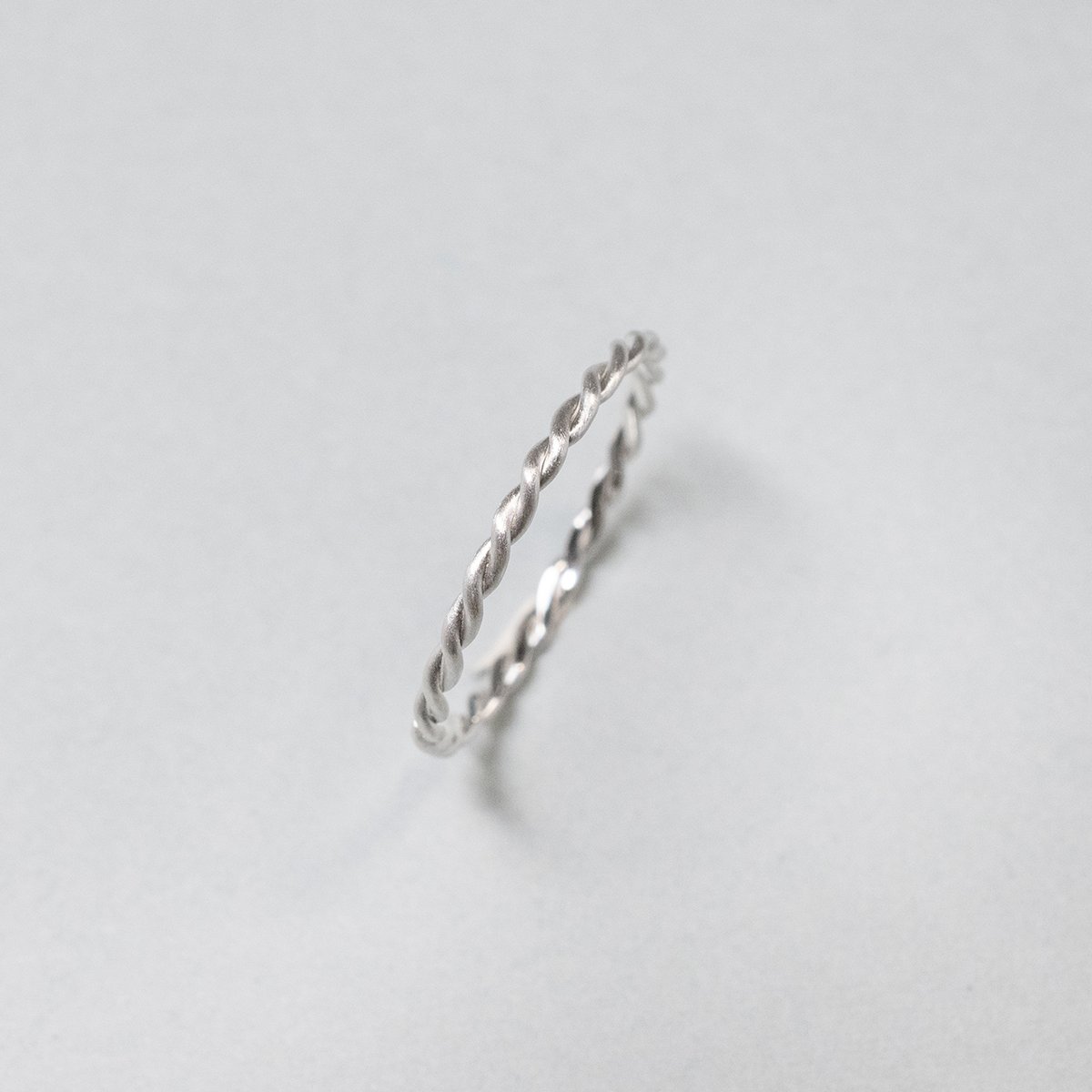 B-03☆ロープリング シルバーツイストロープリング 0.8mm×2 つや消し 3号～27号｜WKH TWIST