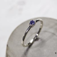 アイオライト ラウンド3mm シルバープレーンリング 1.5mm幅 槌目｜W.K.W. IOLITE RD3mm PLANE RING 1.5 sv hammer finish｜FA-292