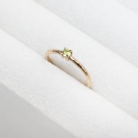 ペリドット ラウンド3mm PGPピンクゴールドプレーンリング 1.5mm幅 槌目 sv｜FA-1090