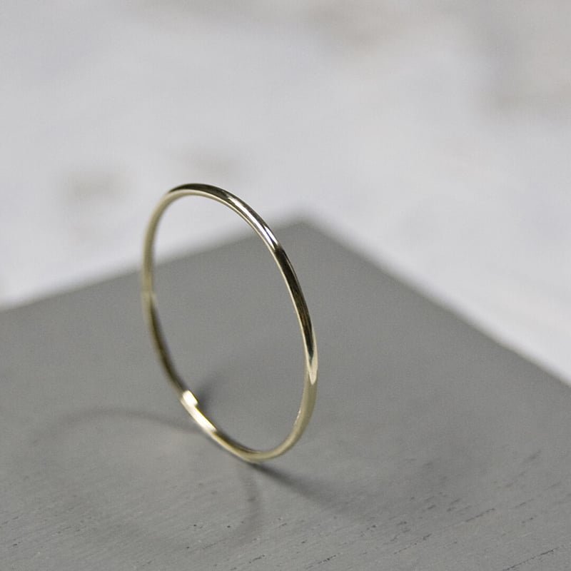 ｋ１０　ＹＧ　プレーンリング K10イエローゴールドプレーンリング 0.8mm幅 鏡面 3号～27号｜WKS