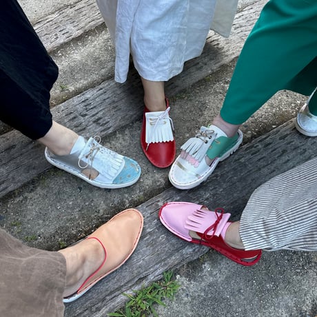 CATEGORY LOPER SHOES Workshop | Orange Table