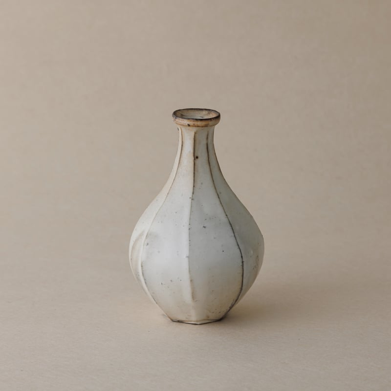 境道一 粉引 花入れ 花瓶 境道一 粉引 花入れ 花瓶 CATEGORY 境道一 | STORY