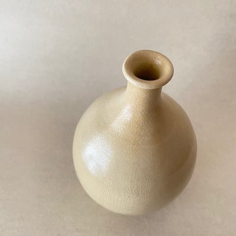 田谷直子　一輪挿し　白