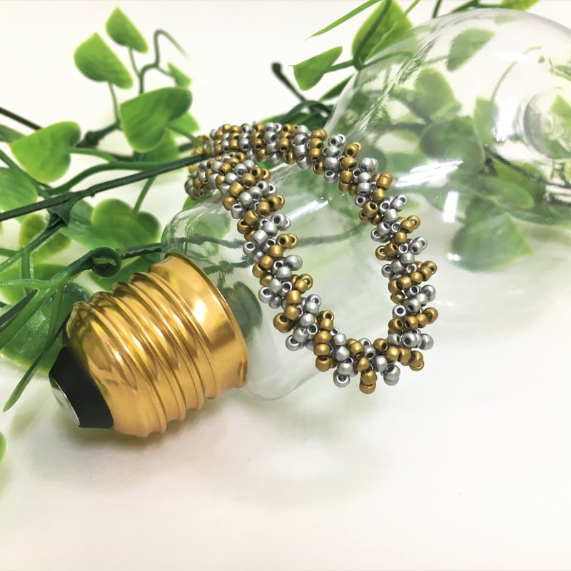 ハンドメイド ビーズ ブレスレット 立体 ゴールド シルバー A135