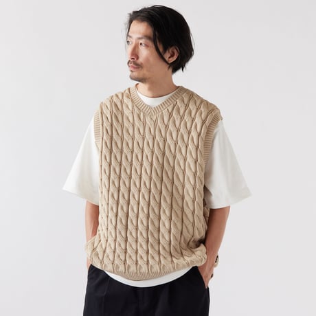 FAT CABLEST / F32210-KN01 /(エフエーティー)　ベスト