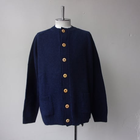 Charpentier de Vaisseau  Crew Neck Knit Cardigan | シャルパンティエドゥヴェッソ シェットランドウール カーディガン