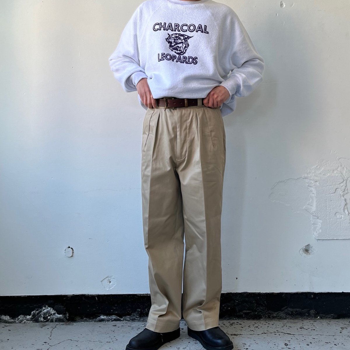 AVONTADE ベージュ チノパン 未使用 AVONTADE ベージュ チノパン 未使用 2025年最新】A VONTADE