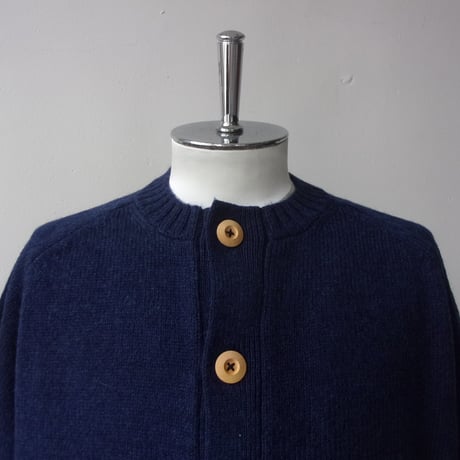 Charpentier de Vaisseau  Crew Neck Knit Cardigan | シャルパンティエドゥヴェッソ シェットランドウール カーディガン