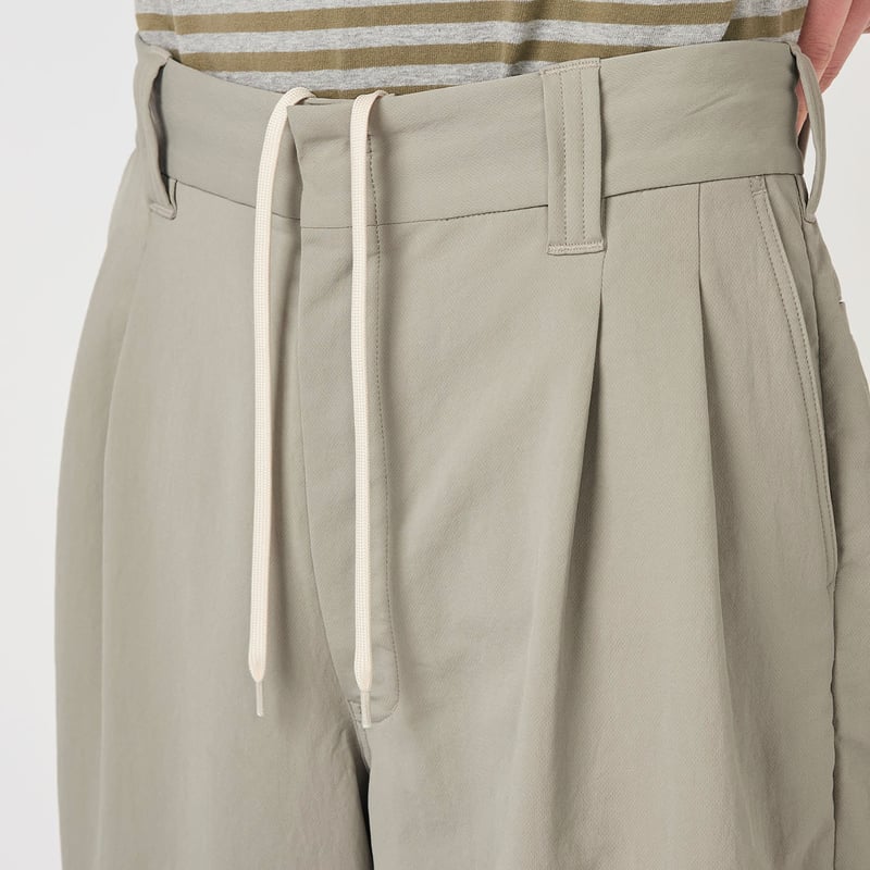 新品　サイズ32（Ｌサイズ位）　ナナミカ　アルファドライ クラブパンツ　ベージュ nanamica / ALPHADRY Club Pants