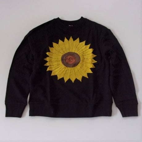 its inconspicuous presence Niche (ニッチ) EMB SWEAT - BIG SUN FLOWER  / F21-igac-06 /ニッチ　トレーナー