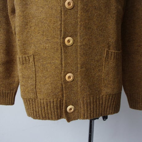 Charpentier de Vaisseau  Crew Neck Knit Cardigan | シャルパンティエドゥヴェッソ シェットランドウール カーディガン
