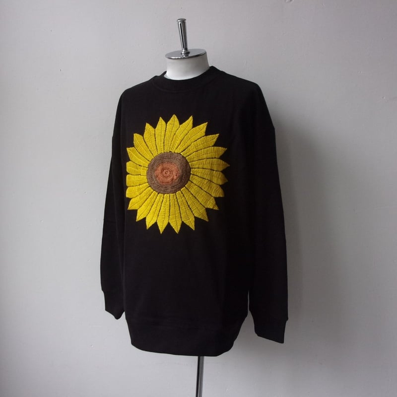 its inconspicuous presence Niche (ニッチ) EMB SWEA
