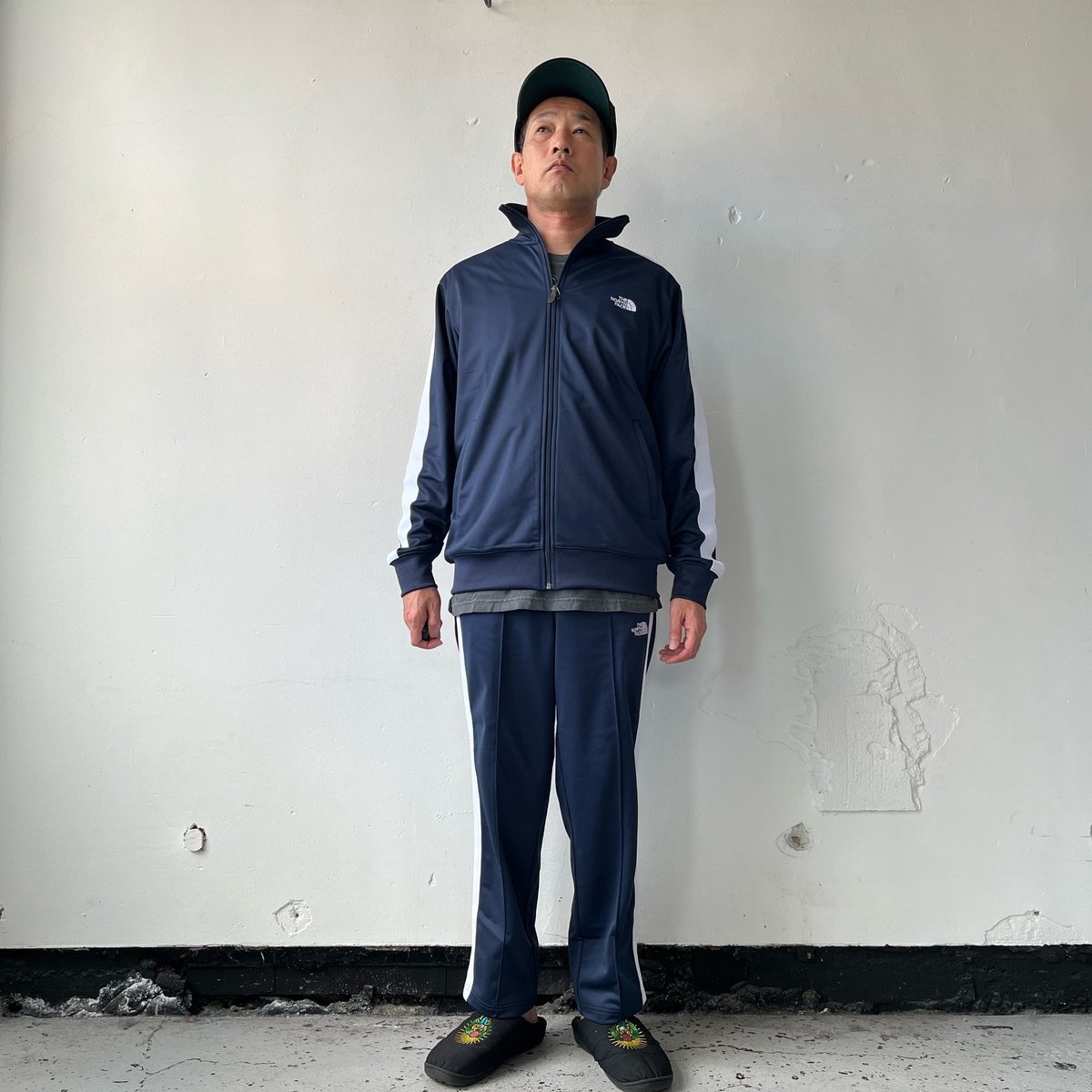 THE NORTH FACE トラックジャケットネイビーMサイズ