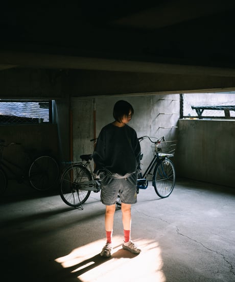 LETTER LOGO EMBROIDERED GARMENT DYED SWEAT TRAINER & SHORTS