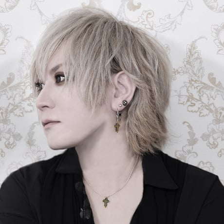 ETERNITY・Y ：フックピアス【黒金】