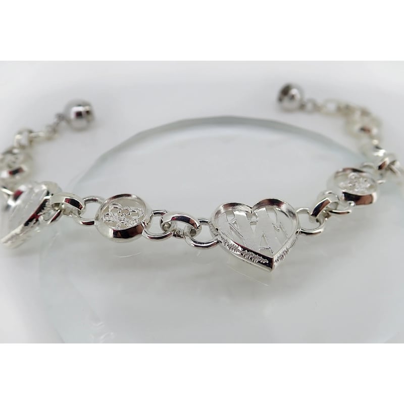 Heart Beat Bracelet【WHITE】 | Dearest CROWN
