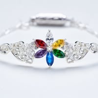 a vivid flower【WHITE】