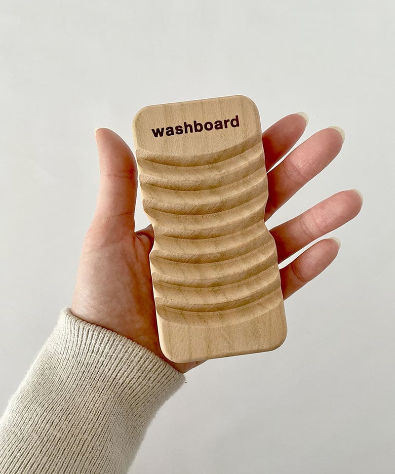 手洗い洗濯に便利】手のひらサイズの洗濯板 | 618 scallop powder