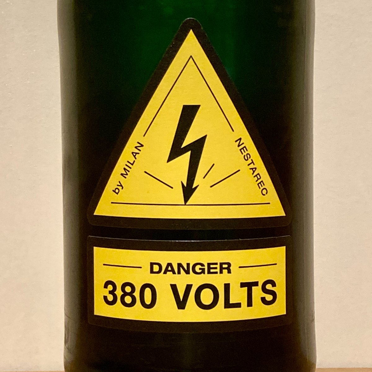 🍷ナチュラルワイン(白泡)🍷MILAN NESTAREC / DANGER 380 VOLTS