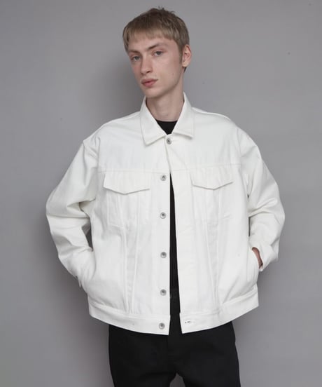 OVERSIZED DENIM JACKET/WHITE