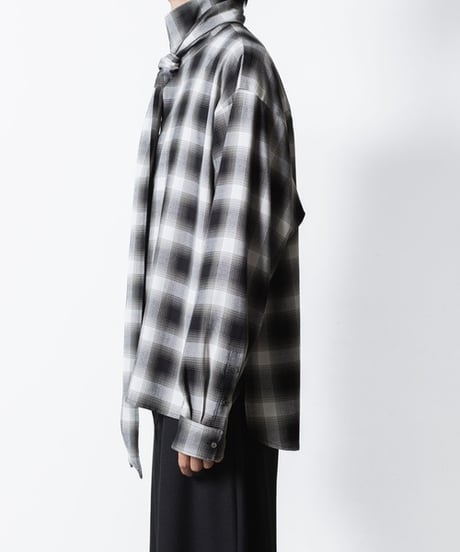 OMBRE-CHECK SHORT SCARF SHIRTS/BLACK
