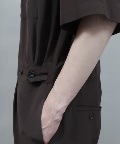 short sleeved jumpsuit/D.BROWN