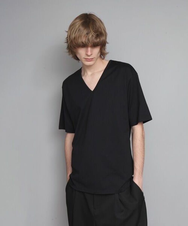 V-NECK T/BLACK | ato AOYAMA