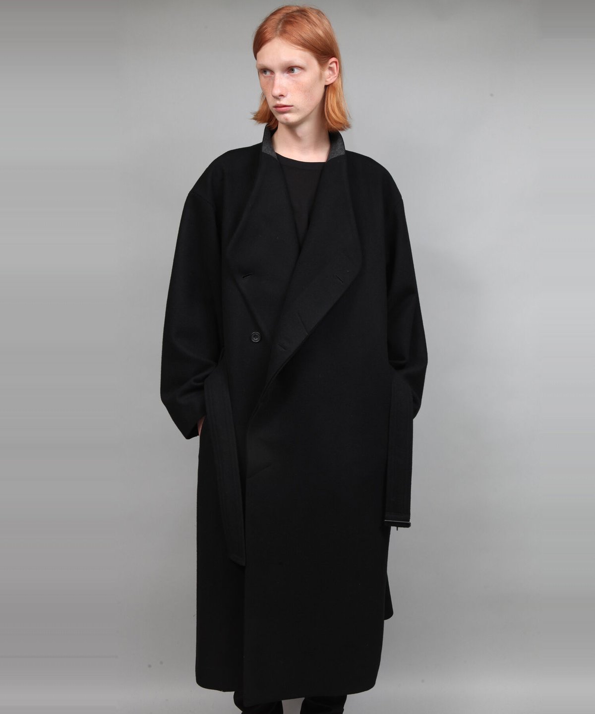 NO COLLAR BELTED COAT/BLACK | ato onlinestore
