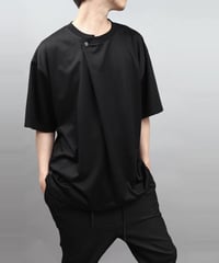 METALCOLOR BUTTON DRAPE T-SHIRT/BLACK