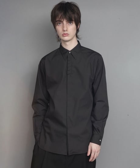 CUT-OFF PLEATED SHIRTS/BLACK