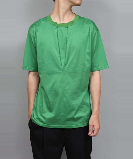 BOX PLEATS T-SHIR/GREEN