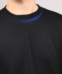 NECK SLIT T-SHIRT/BLACK