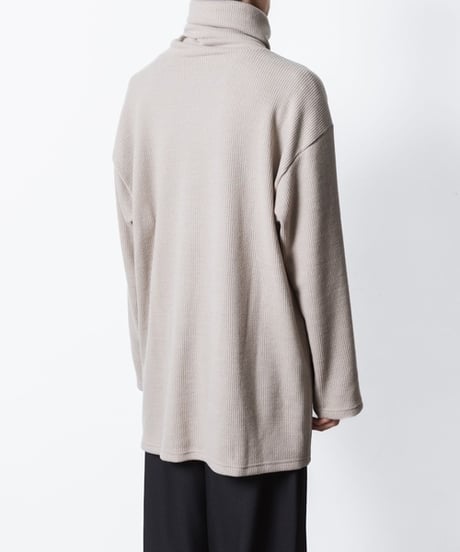 JACKAL RIB OVERSIZED TURTLE-NECK/G.BEIGE