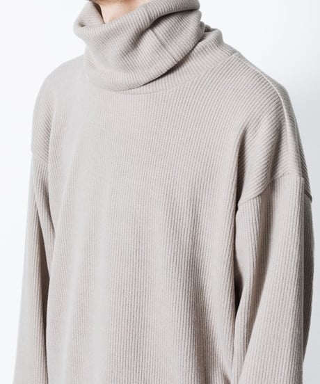 JACKAL RIB OVERSIZED TURTLE-NECK/G.BEIGE