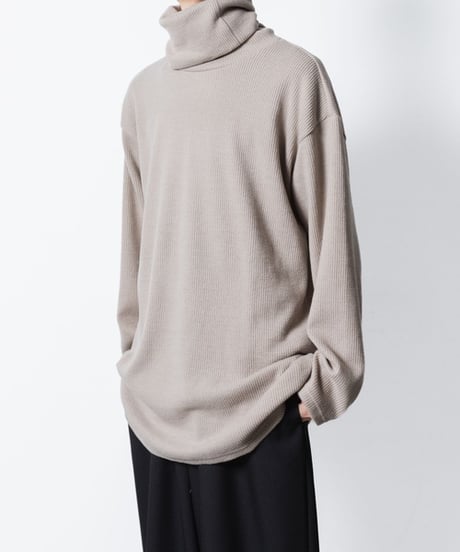 JACKAL RIB OVERSIZED TURTLE-NECK/G.BEIGE
