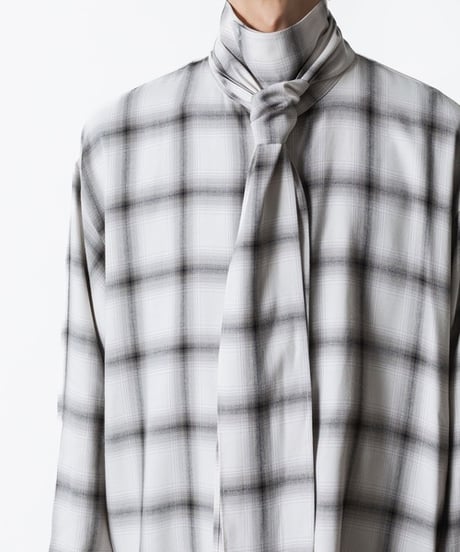 OMBRE-CHECK SHORT SCARF SHIRTS/WHITE