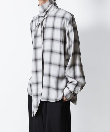 OMBRE-CHECK SHORT SCARF SHIRTS/WHITE