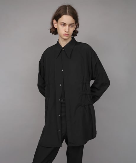 OVERSIZED SHIRRING SHIRTS/BLACK