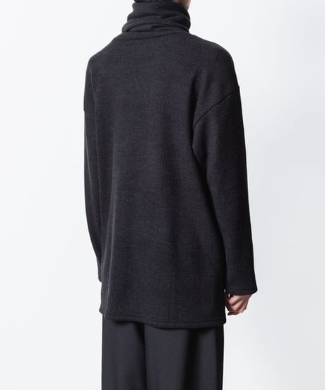 JACKAL RIB OVERSIZED TURTLE-NECK/BLACK