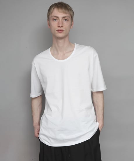 COTTON U-NECK T/WHITE