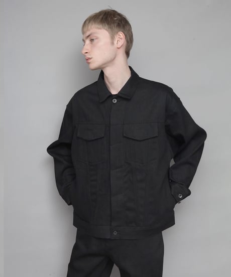 OVERSIZED DENIM JACKET/BLACK